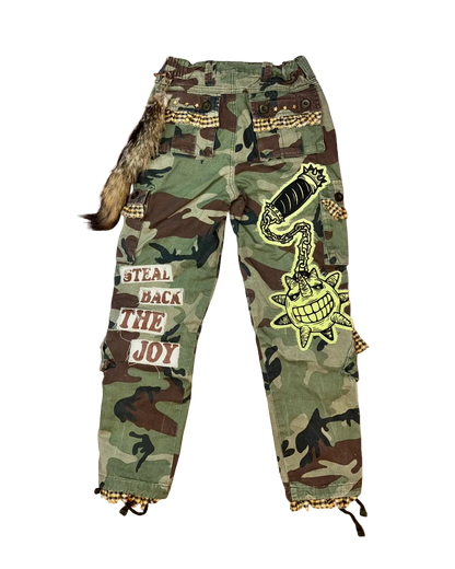 RUFFLE GREEN CAMO PANTS